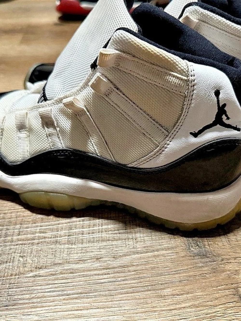 Jordan Air Jordan 11 Retro 'Concord' 2018 Sneakers White & Black US 6.5